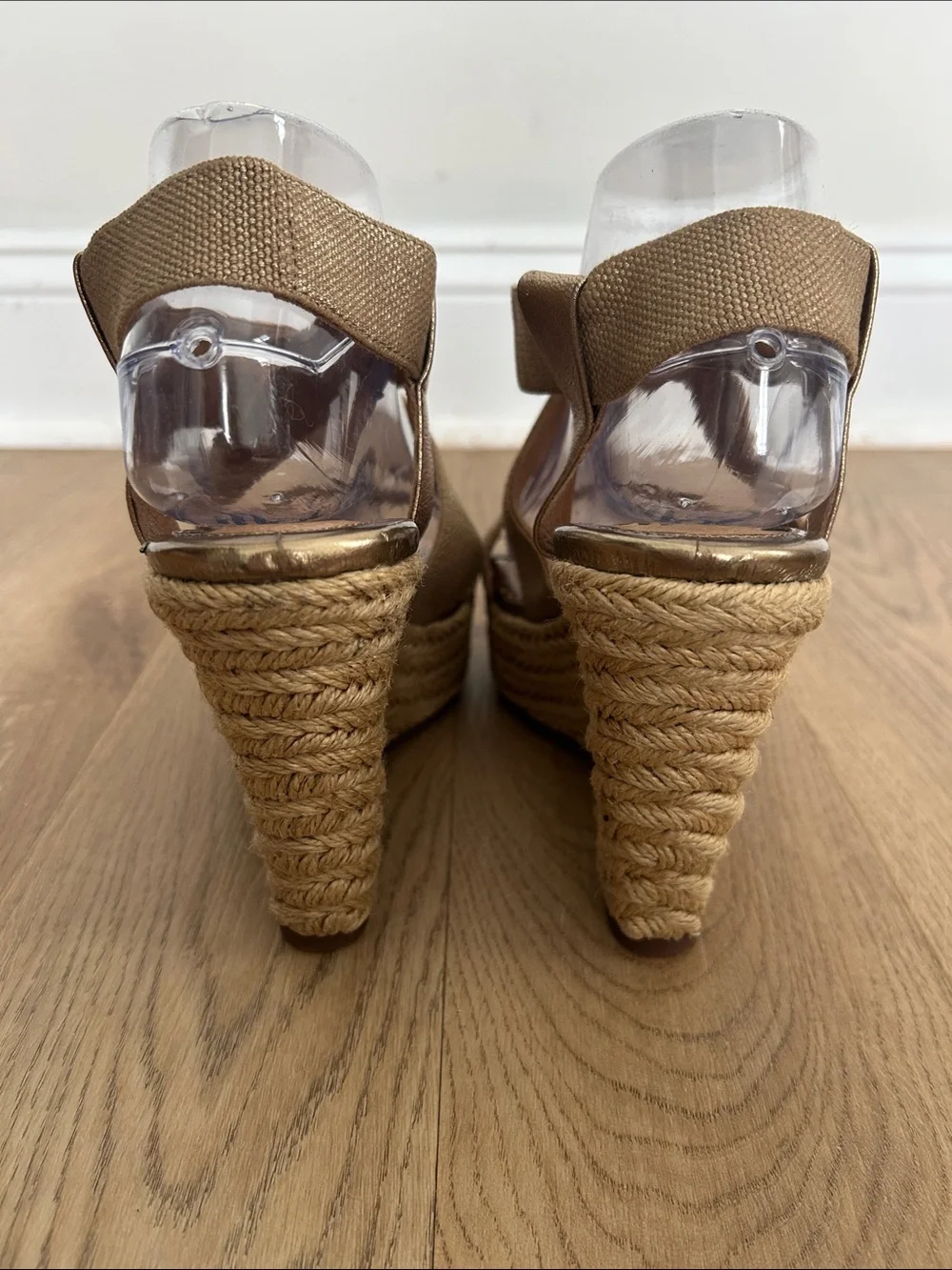 Sofft Perla Gold Espadrille Wedge Comfort Sandal Size 9.5 EUC